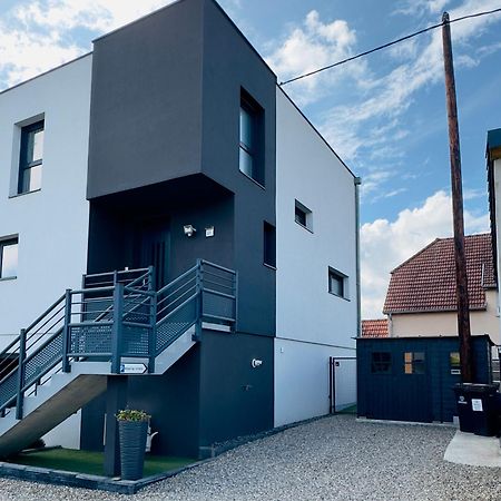 Issenheim B&B Chez L'Habitant Chambre Privative Sur La Route Des Vins Tv Parking Box Velo מראה חיצוני תמונה