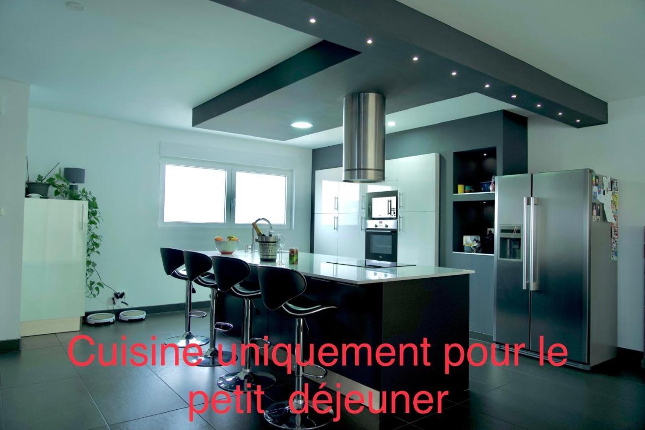 Issenheim B&B Chez L'Habitant Chambre Privative Sur La Route Des Vins Tv Parking Box Velo מראה חיצוני תמונה