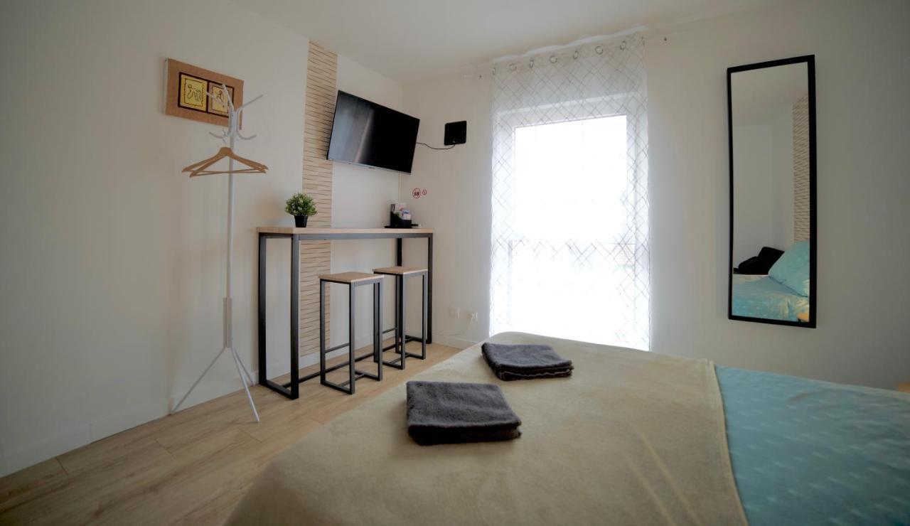 Issenheim B&B Chez L'Habitant Chambre Privative Sur La Route Des Vins Tv Parking Box Velo מראה חיצוני תמונה