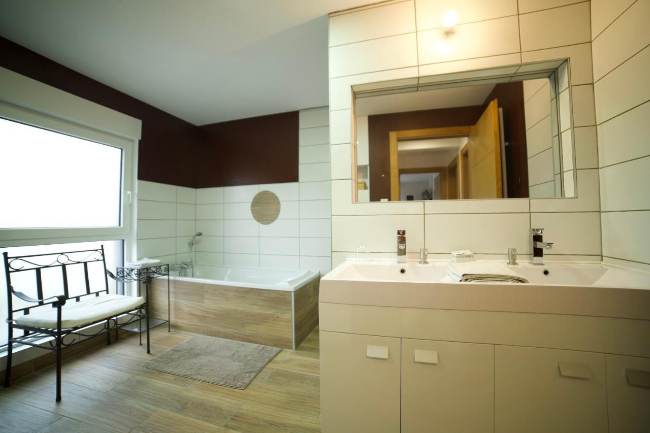 Issenheim B&B Chez L'Habitant Chambre Privative Sur La Route Des Vins Tv Parking Box Velo מראה חיצוני תמונה