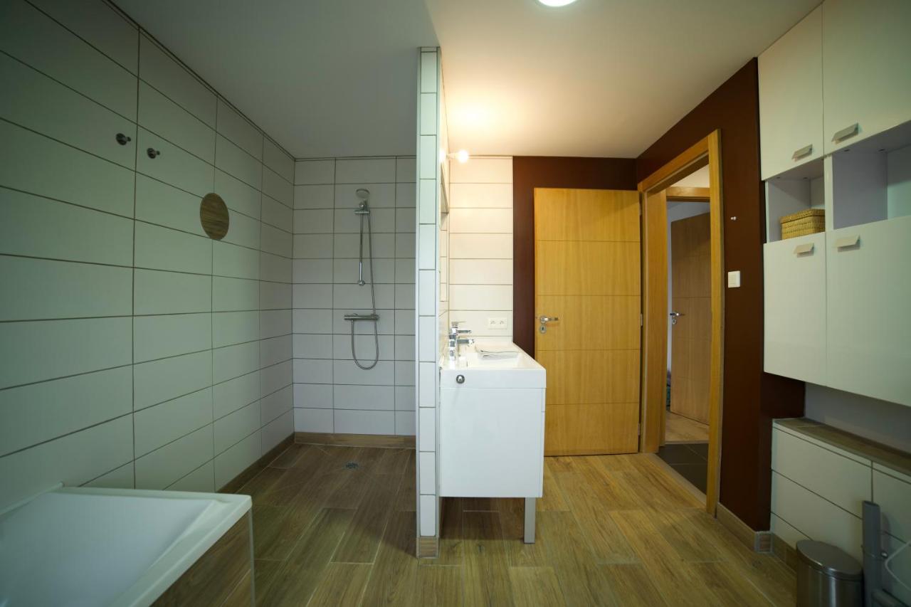 Issenheim B&B Chez L'Habitant Chambre Privative Sur La Route Des Vins Tv Parking Box Velo מראה חיצוני תמונה